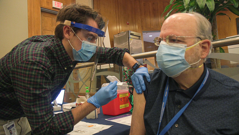 bart hayes receives covid vaccine